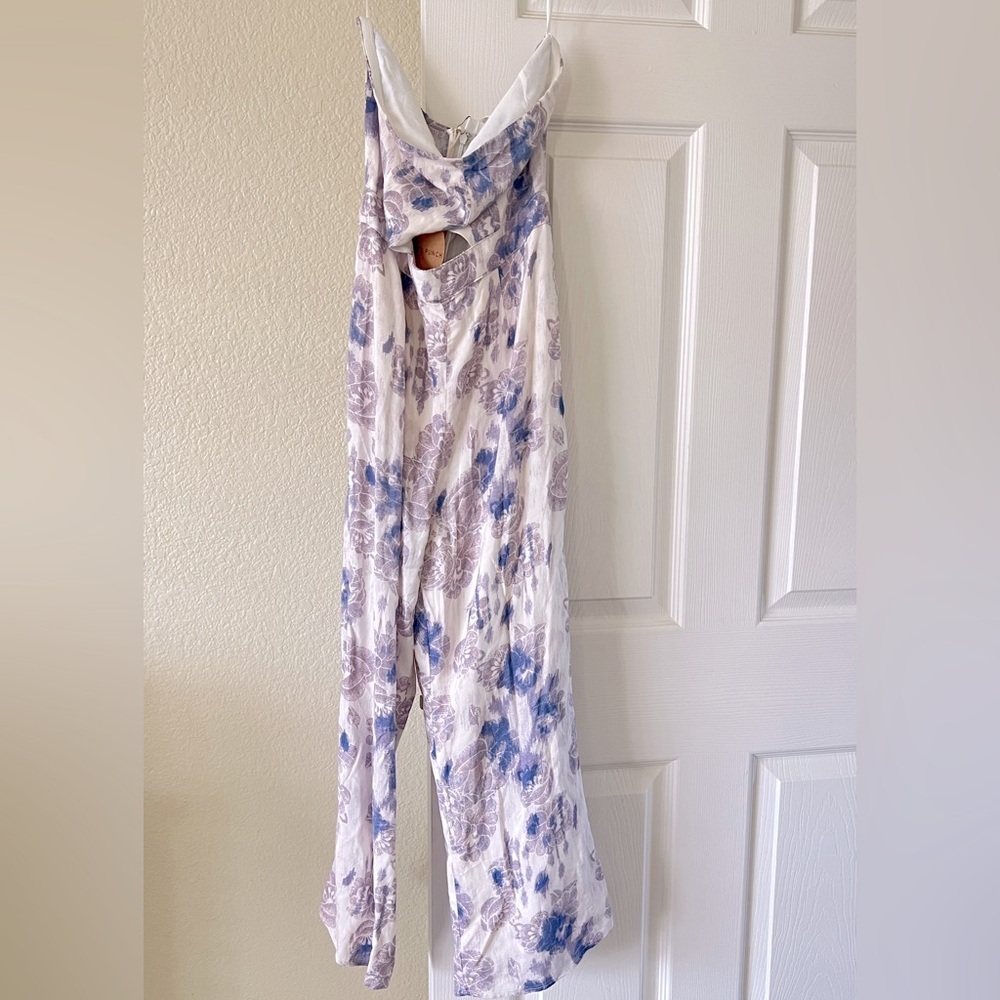 Honey Punch ankle length jumper with front cutout